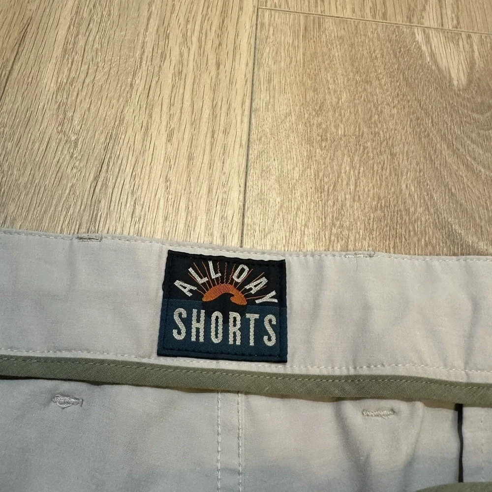 Faherty All Day Short Men 40 Gray 8